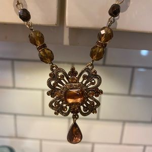 Avon vintage necklace and earring set